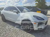 2020 Porsche MACAN photo
