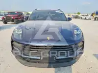2020 Porsche MACAN photo