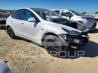 2020 Tesla Model Y фото