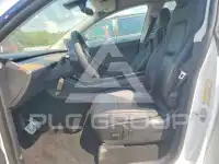 2020 Tesla Model Y photo