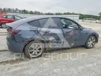 2020 Tesla Model Y photo