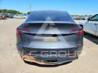 2020 Tesla Model Y photo