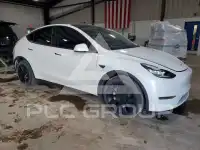 2020 Tesla Model Y photo