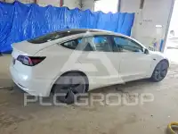 2020 Tesla MODEL 3 фото
