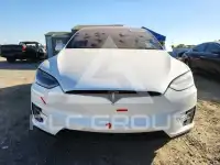 2020 Tesla Model X photo