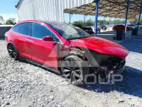 2020 Tesla Model X фото