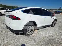 2020 Tesla Model X photo