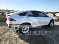 2020 Tesla Model X photo