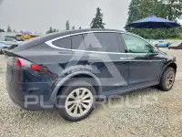2020 Tesla Model X фото