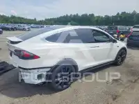 2020 Tesla Model X фото