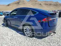 2020 Tesla Model X фото