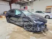 2020 Tesla Model X фото