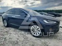 2020 Tesla Model X фото