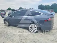 2020 Tesla Model X фото
