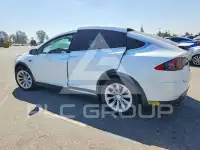2020 Tesla Model X фото