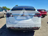 2020 Tesla Model X фото