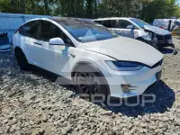 2020 Tesla Model X фото