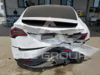 2020 Tesla Model X фото
