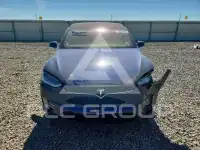 2020 Tesla Model X фото