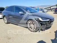 2020 Tesla Model X фото
