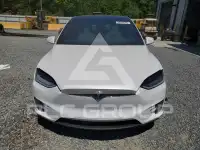 2020 Tesla Model X photo