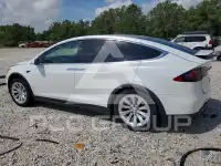 2020 Tesla Model X фото