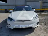 2020 Tesla Model X фото