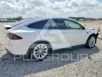 2020 Tesla Model X фото