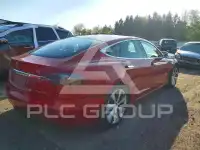 2020 Tesla Model S фото
