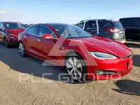 2020 Tesla Model S фото