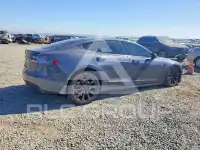 2020 Tesla Model S фото