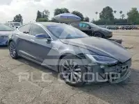 2020 Tesla Model S фото