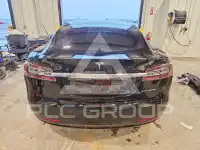 2020 Tesla Model S фото