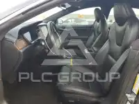 2020 Tesla Model S фото