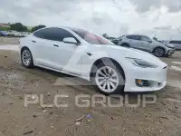 2020 Tesla Model S photo