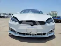 2020 Tesla Model S фото