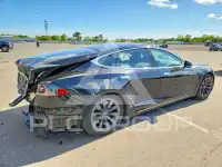 2020 Tesla Model S фото