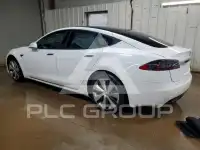 2020 Tesla Model S фото