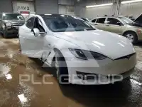 2020 Tesla Model S фото