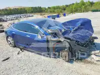 2020 Tesla Model S фото