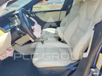 2020 Tesla Model S фото