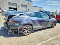 2020 Tesla Model S фото