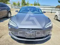 2020 Tesla Model S фото
