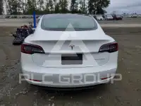 2020 Tesla Model 3 фото