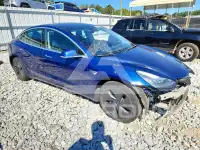 2020 Tesla Model 3 фото