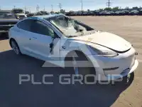 2020 Tesla Model 3 фото