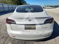 2020 Tesla Model 3 фото