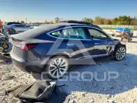 2020 Tesla Model 3 фото