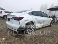 2020 Tesla Model 3 фото