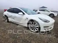 2020 Tesla Model 3 фото